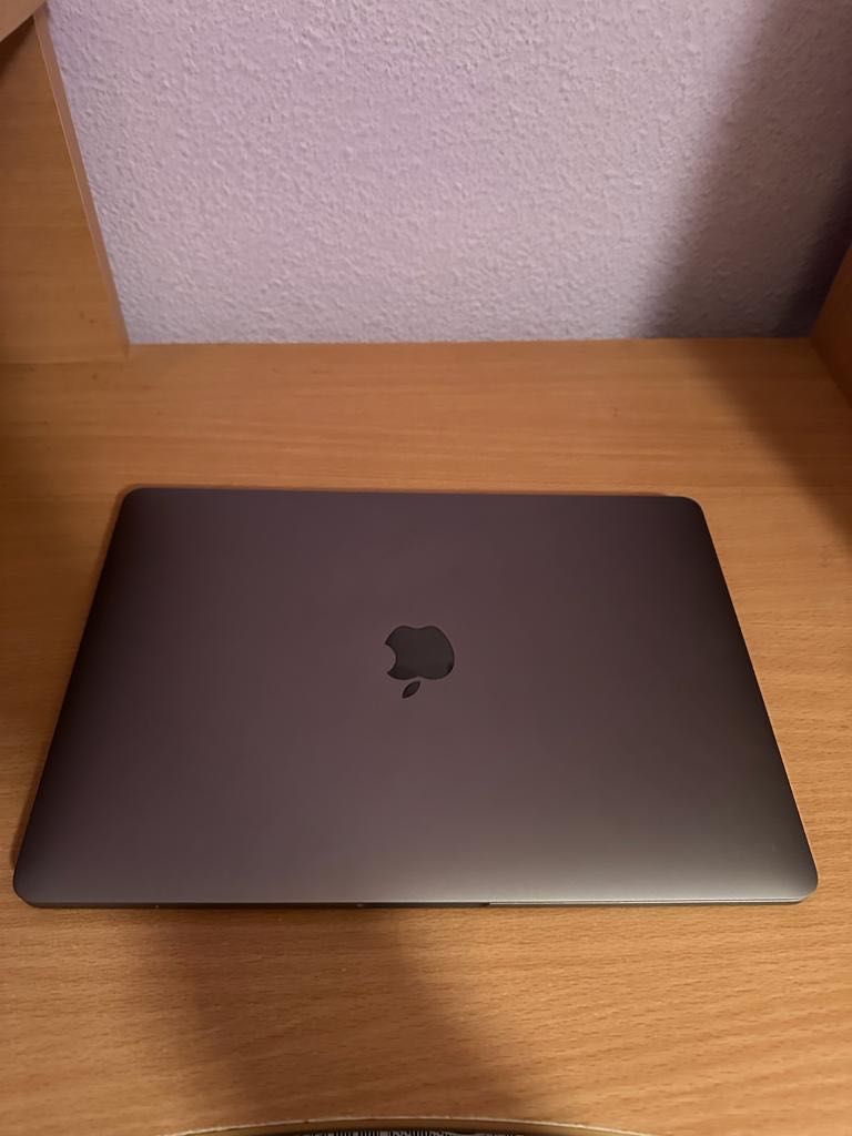 Laptop APPLE MacBook Pro 13-inch MacBook Pro - Space Gray /8GB/256GB