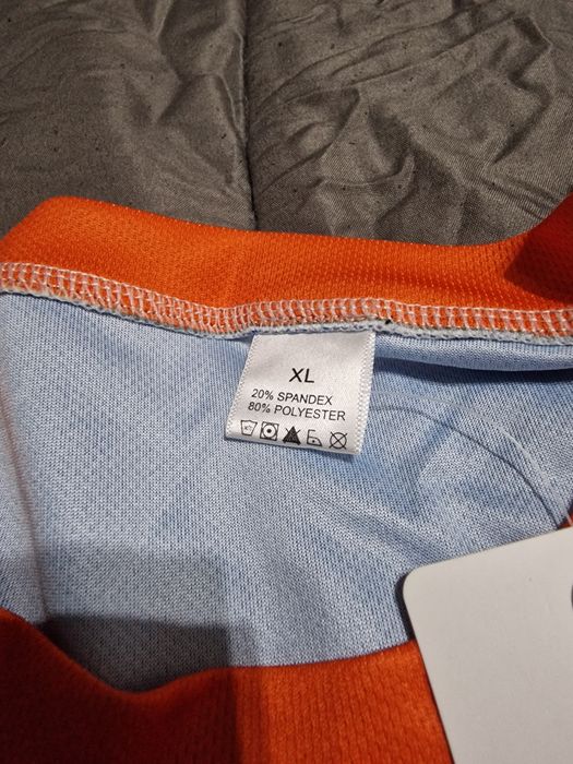 Чисто нови блузи FOX