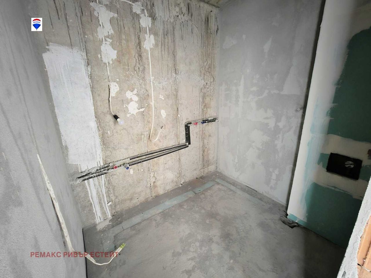 Продава се Двустаен апартамент в Русе, Център - 74 кв.м за 1609 €/кв.м - Снимка #10