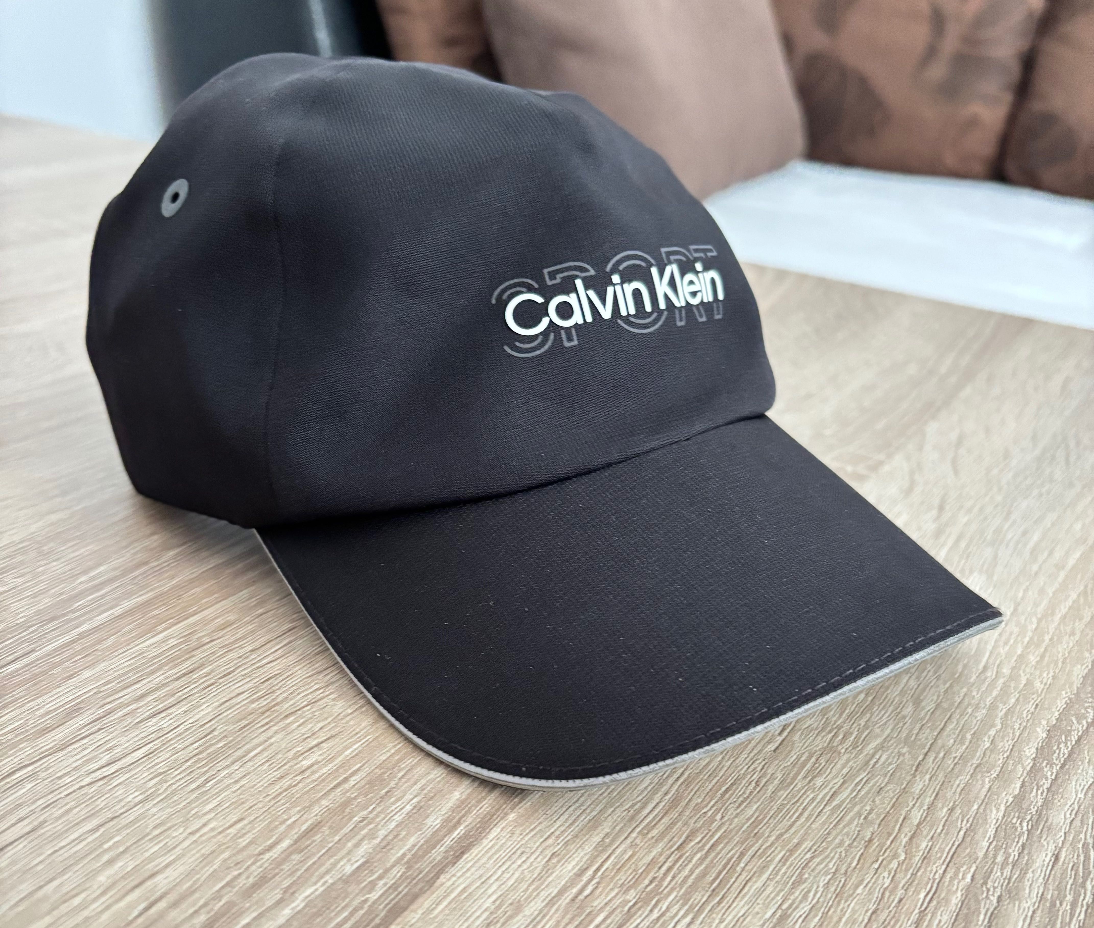 Calvin Klein Шапка, нова