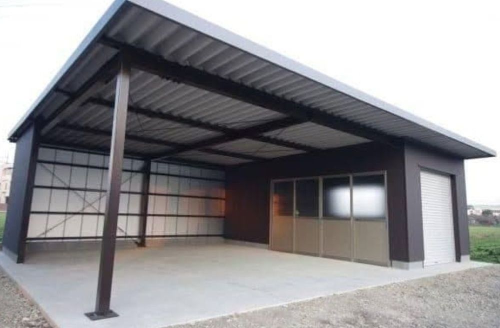 Vindem hale metalicie 40 lungime 14 deschidere 4. La ștrașină