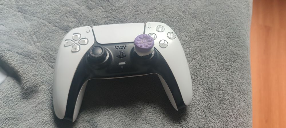 Vand consolă ps5+ controller