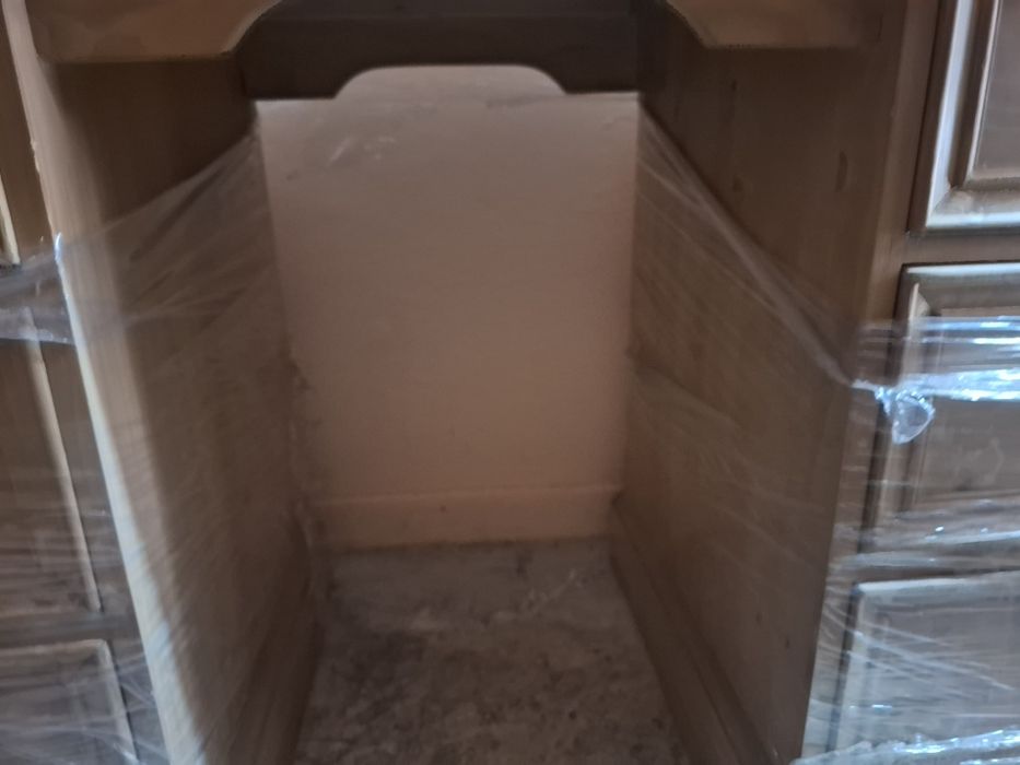 Masă de birou! Esenta brad, lemn de calitate superioara!