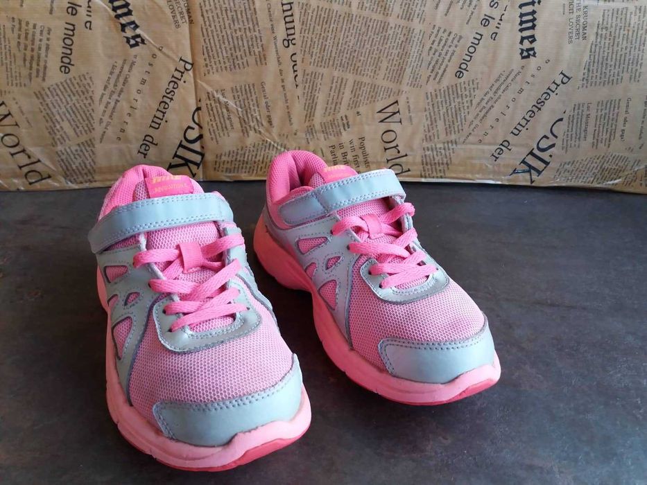 детски маратонки,кецове,спортни обувки,ном34 Nike за момиче,найк