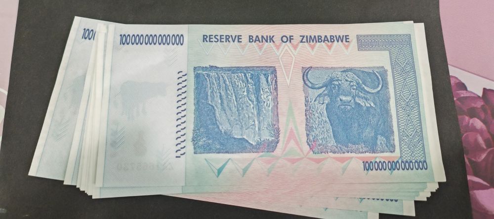 100 трилиона  долара Зимбабве