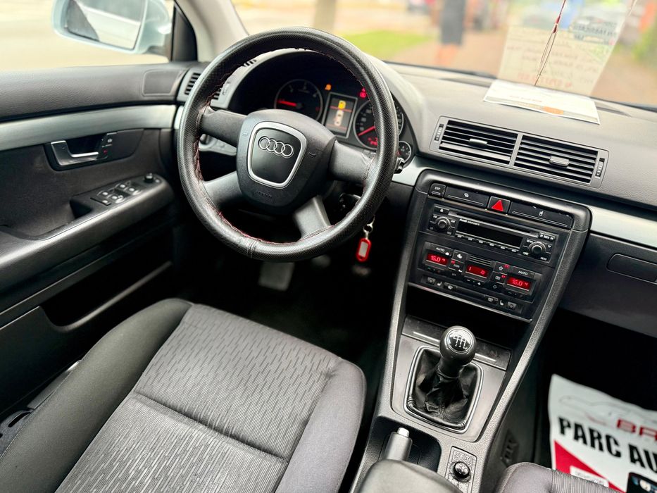 • Audi A4 B7 2007 / 2.0 Diesel / Parc Auto / Rate / Garantie •