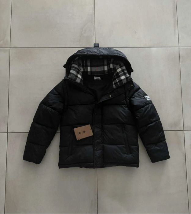 Geaca Burberry, Vesta