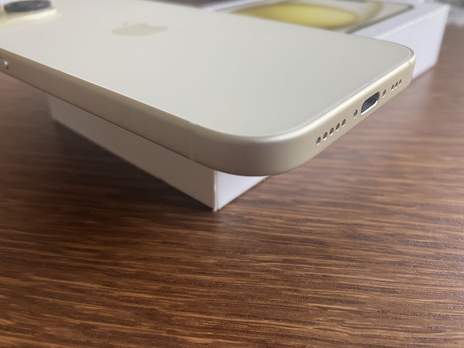 Iphone 15  128gb yellow