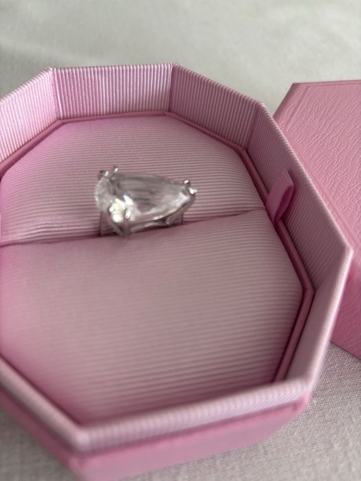 Пръстен Swarovski от серията Mesmera