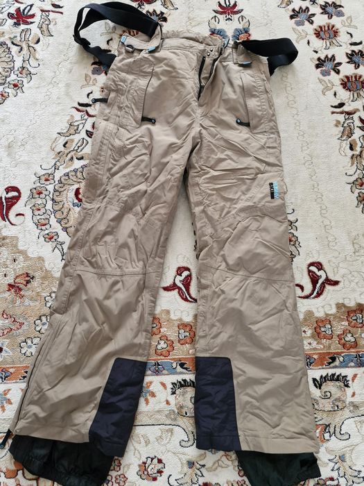 Комбинезон горнолыжный