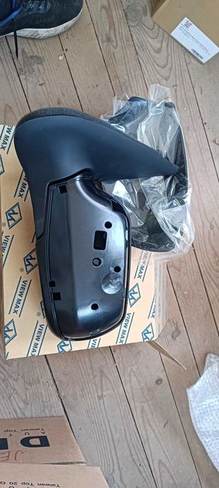 Огледало странично Mazda