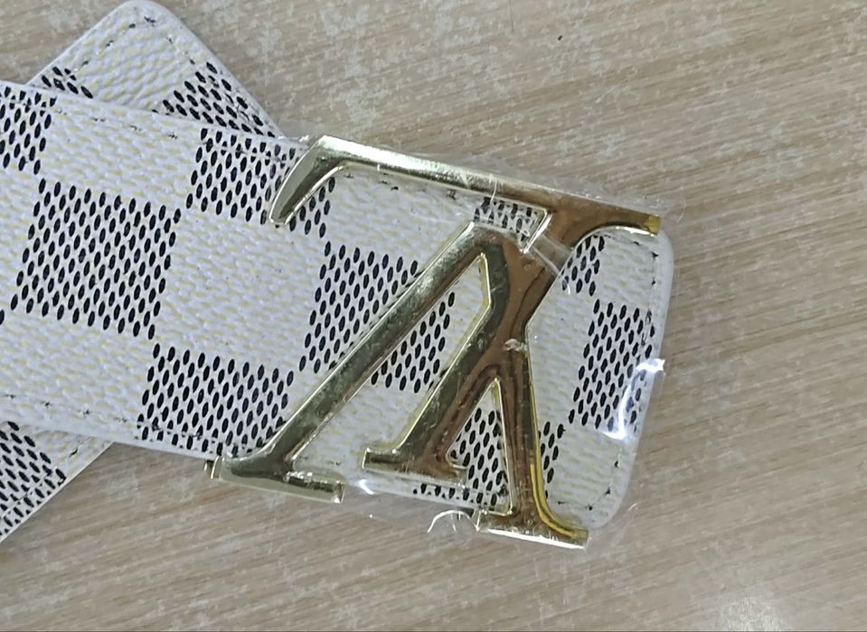 curea Louis Vuitton 105cm