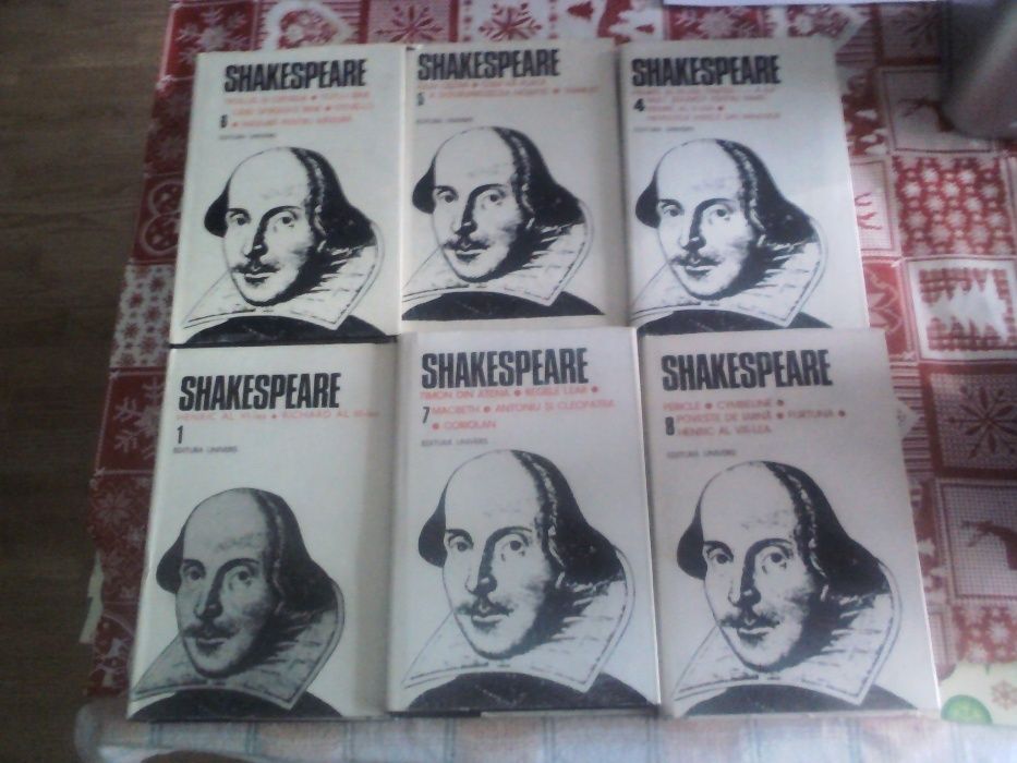 Carti cu operele literare ale lui Shakespeare