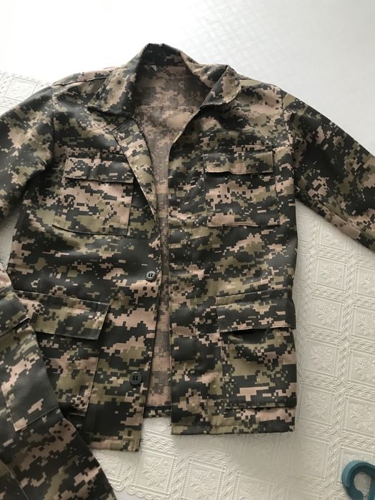 Продам форму военную для мальчиков