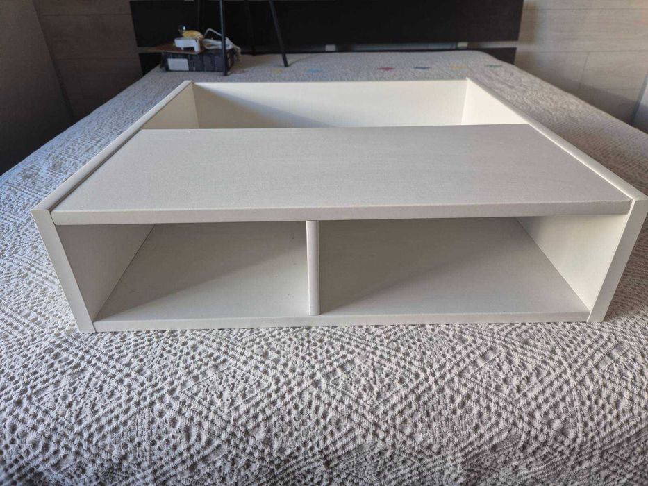 IKEA нощно шкафче FREDVANG с колелца