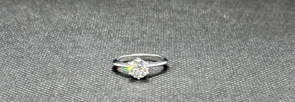 Годежен s925 пръстен с 1ct лаб. диамант (мойсанити, moissanite)