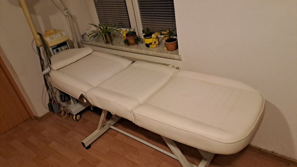 Combina cosmetica ROWE  Robo Beauty cu 13 functii