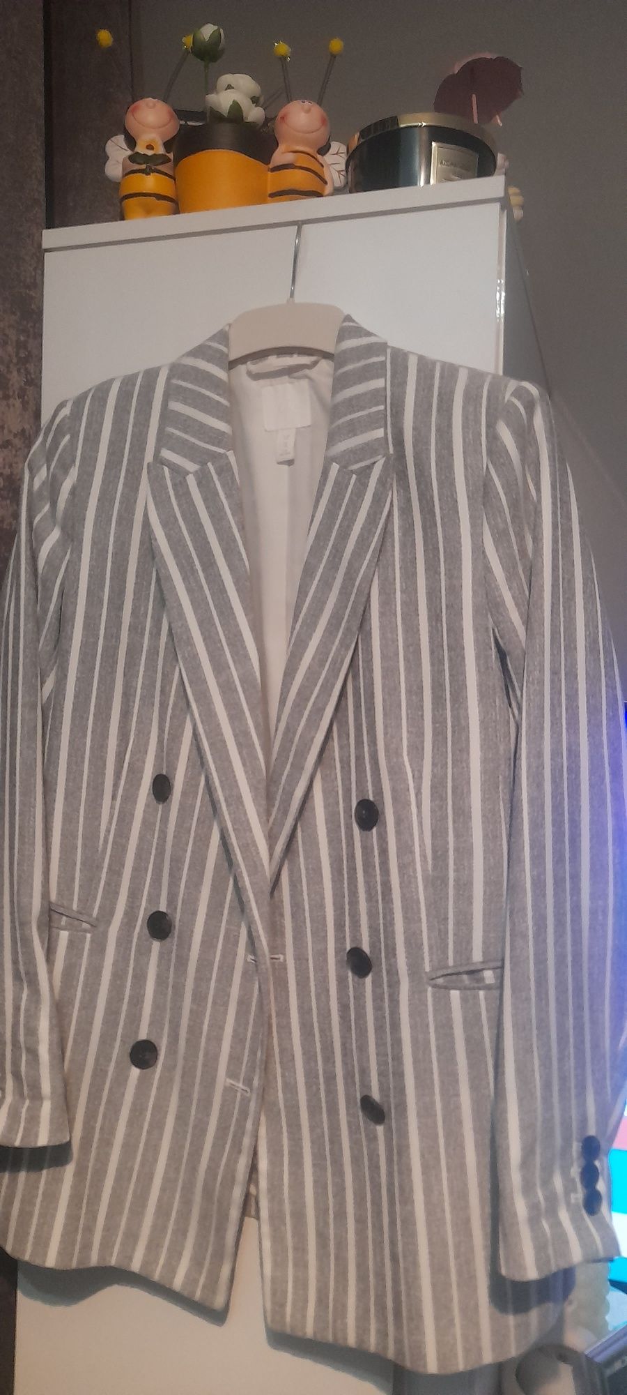 Дамско сако H&M..
