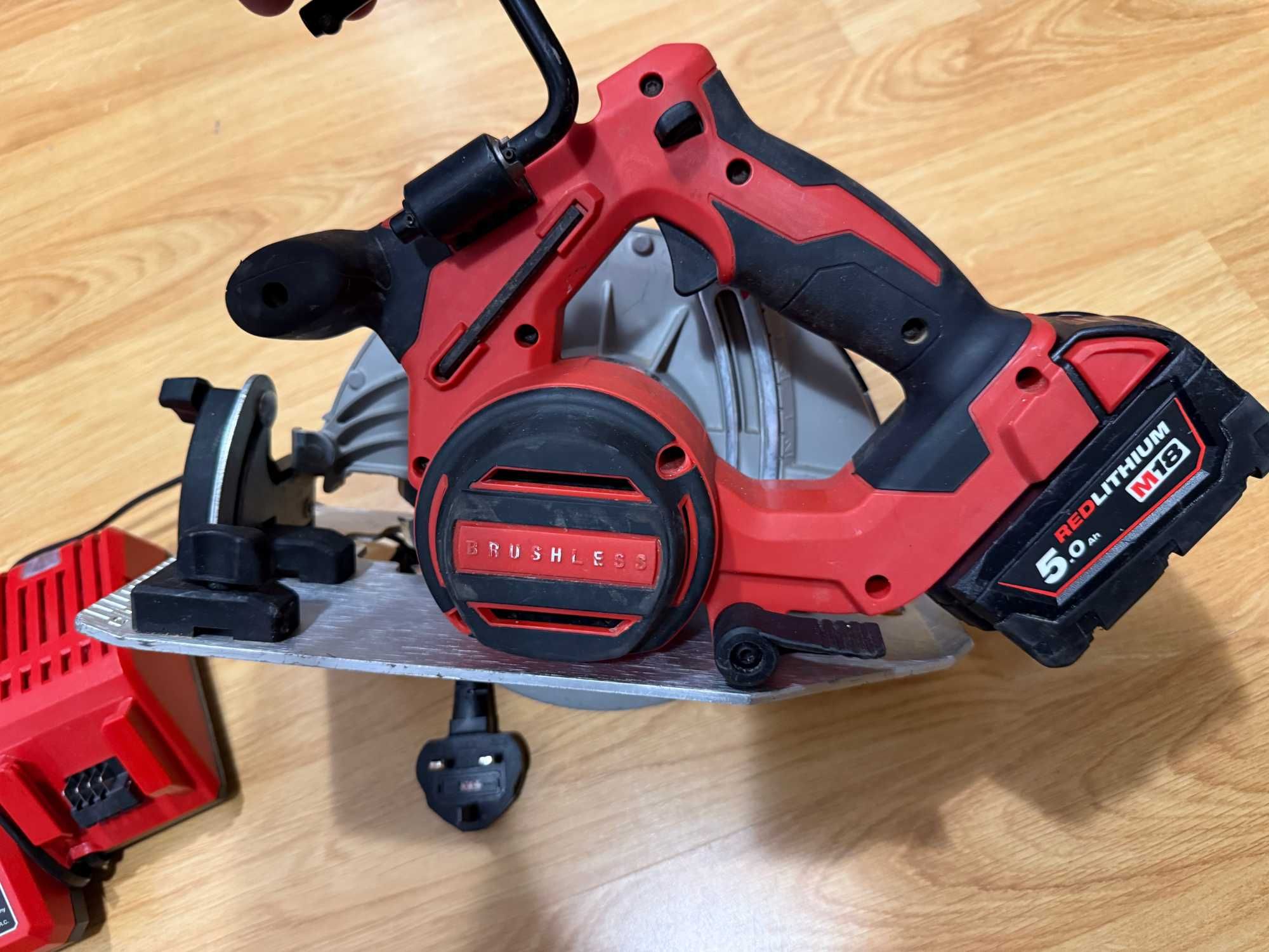 Milwaukee M18 BLCS66 Ръчен Циркуляр