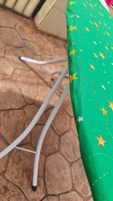 Masa de călcat  ca nouă