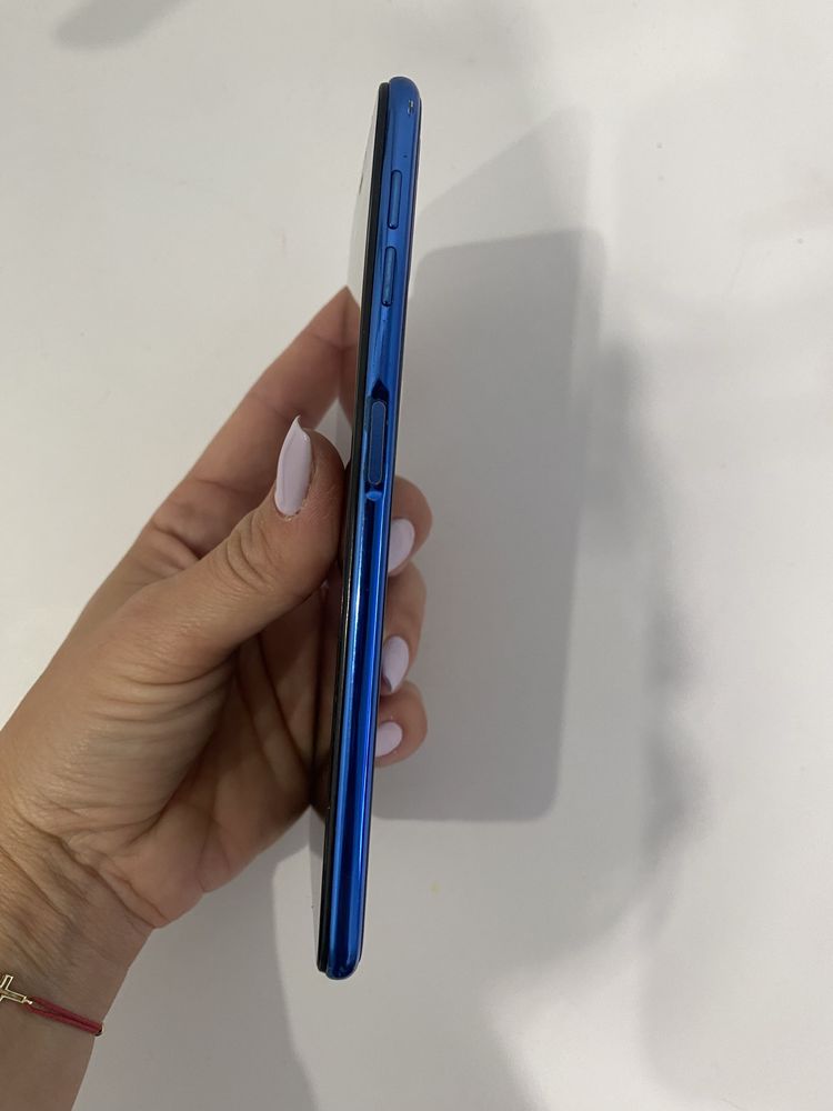 Samsung A7 (2018) + подарък преносима батерия