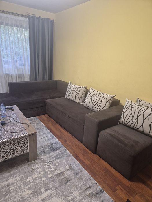 De vânzare coltar stare f buna lungime 2 60latimr 1.85.sezut70.