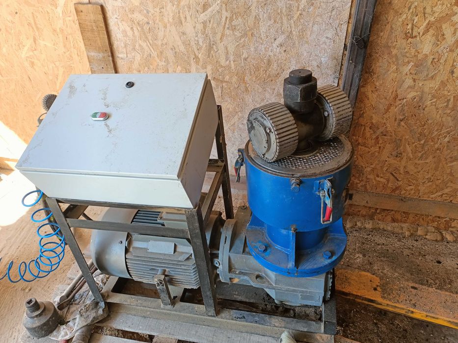 Presă de peleți MKL 300/ 15 kW – Fabricată în Polonia, trifazică