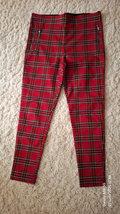 Pantaloni de dama