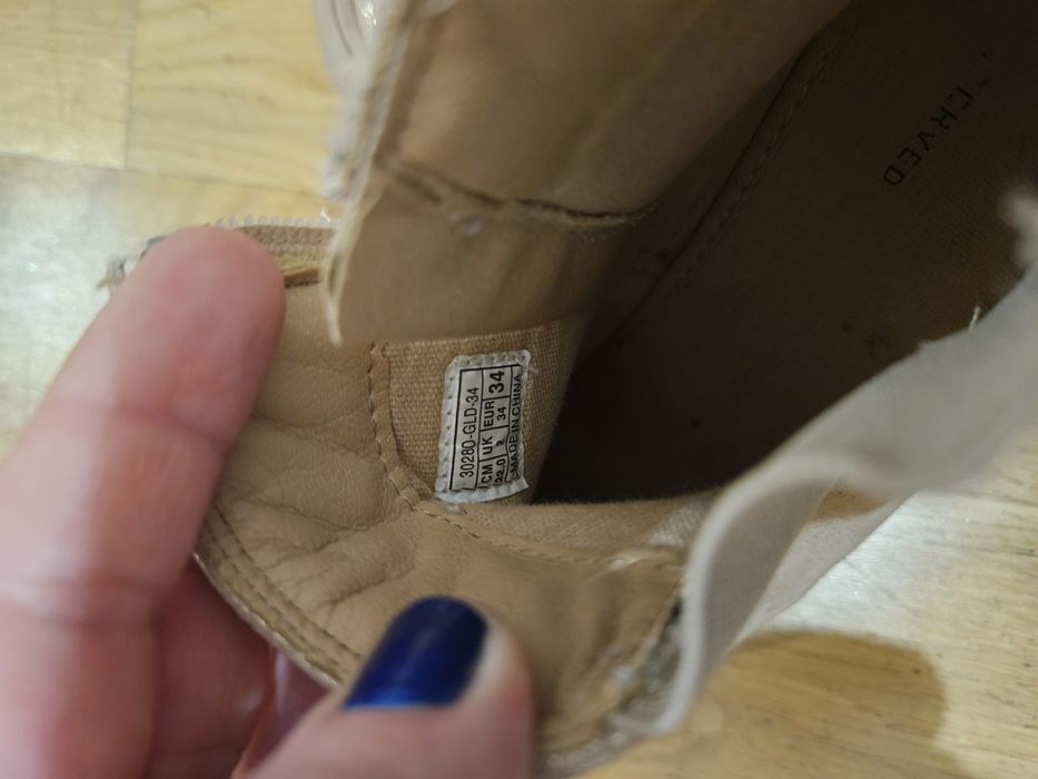 Ghete aurii marimea 34 reserved