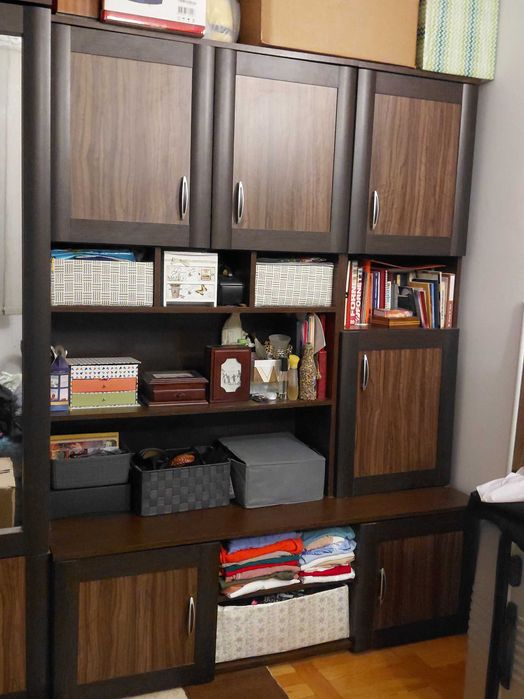 Vand mobila sufragerie