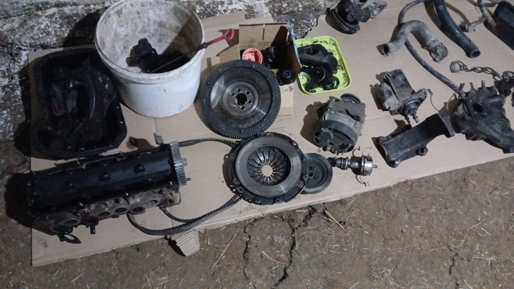 Запчасти Golf 3 разные