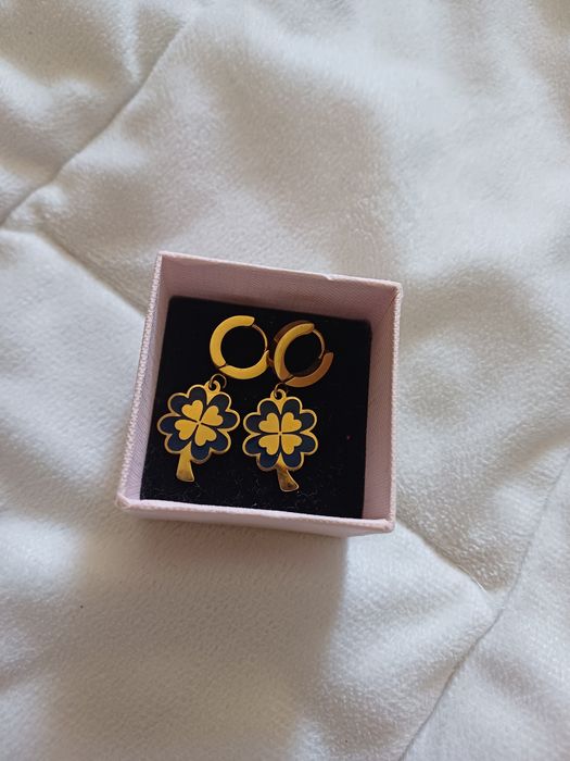 Продам серьги. Новые. Бижутерия. Сырға сатылады. Жаңа.