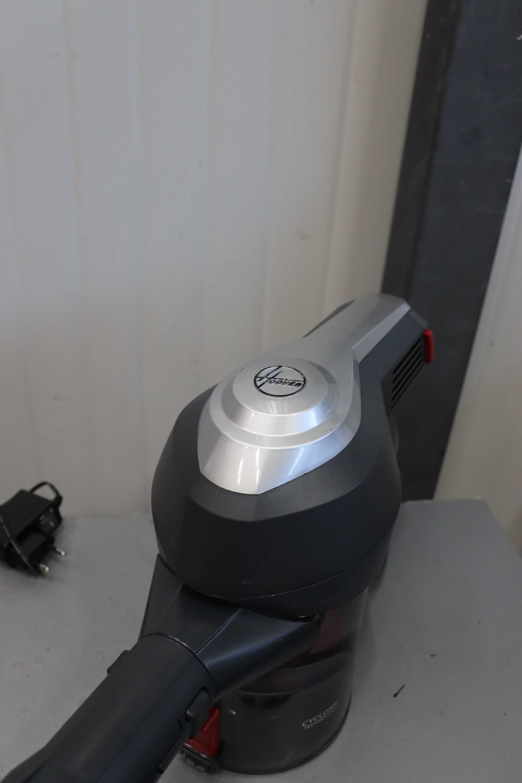 Вертикална Безкабелна Прахосмукачка Hoover H-FREE 100, ANIMAL