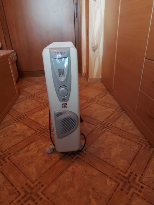 Продавам маслен Радиатор Теси