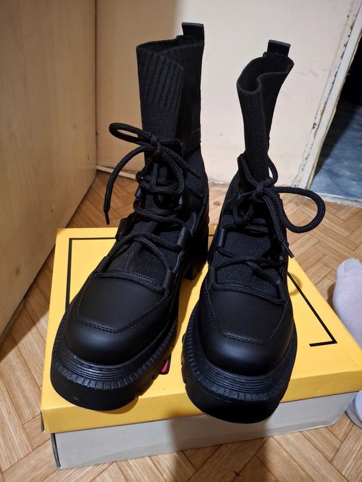 Зимни обувки ,боти