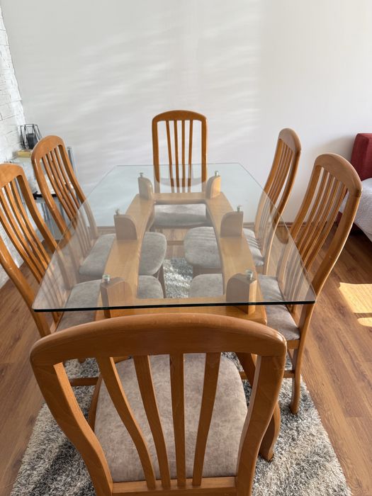 Трапезна маса