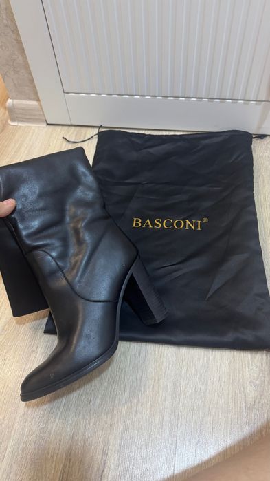 Продам сапоги женские, натуралка