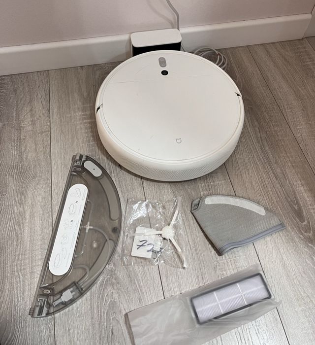 Моющий пылесос XIAOMI robot