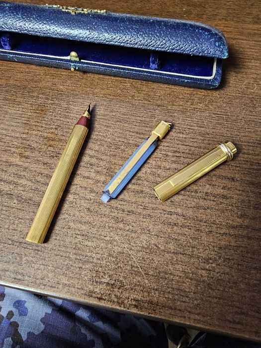 Stilou les must de cartier