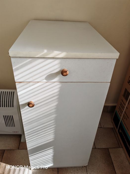 Мебели в добро състояние.