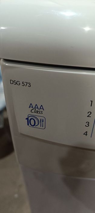 Продам посудомоечную машину. Индезит.