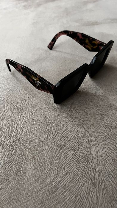 Слънчеви очила Prada