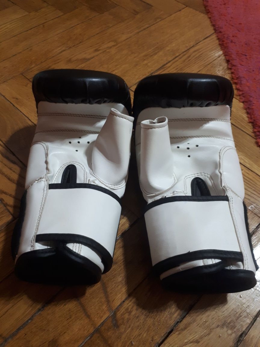 Manusi box kickbox Masibo, marime L/XL, sunt noi