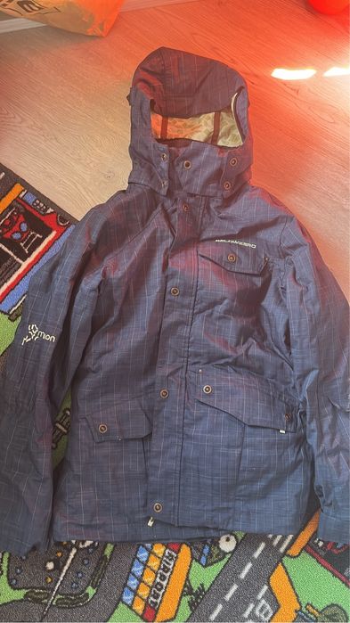 Дамско зимно яке за ски