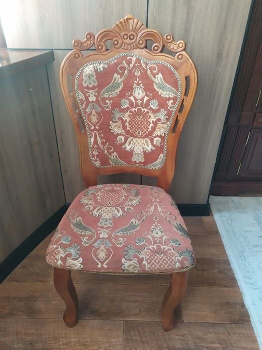 Продаётся стулья