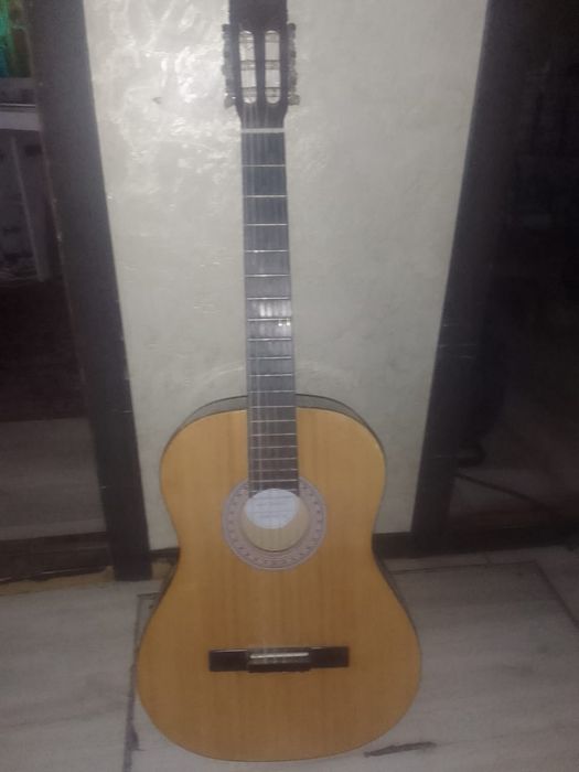 Гитара классическая