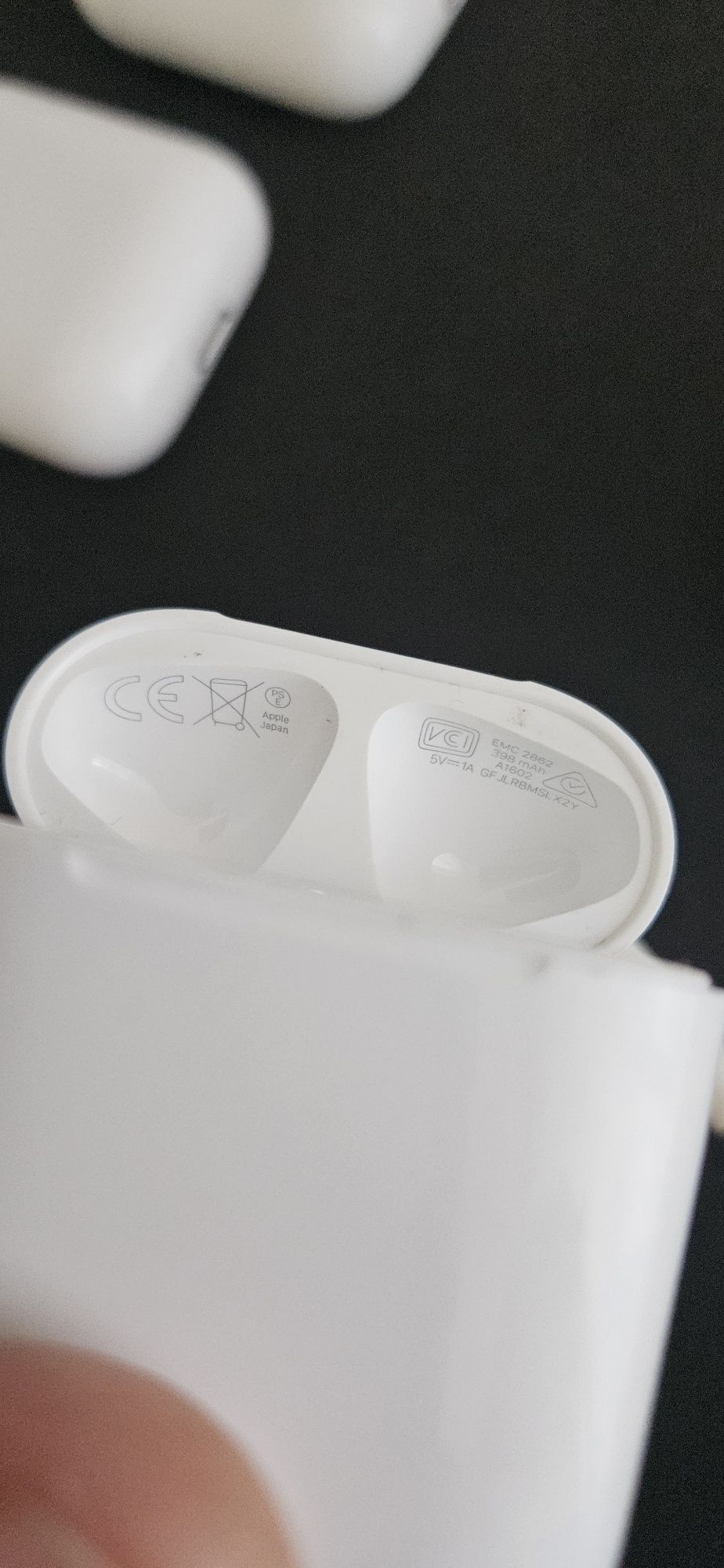 Casti carcase case airpods pentru diferite modele originale
