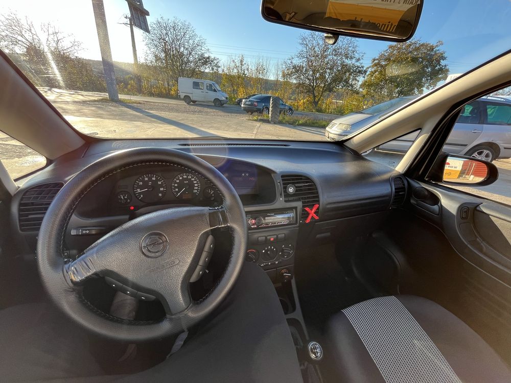 Opel Zafira A 1.6 16v