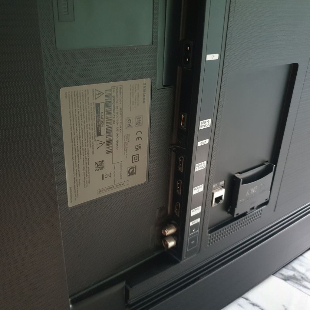 Телевизор - Samsung "55 ИНЧА" SMART !  ЗА ЧАСТИ !