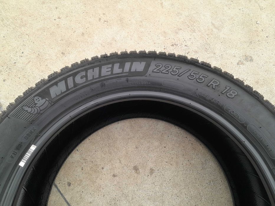 Doua anvelope 225 55 18 michelin crossclimate suv profil 7,5 mm
